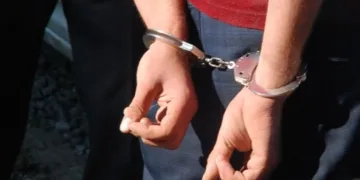 Sınıf öğretmeni fuhuş ve uyuşturucu suçlarından tutuklandı