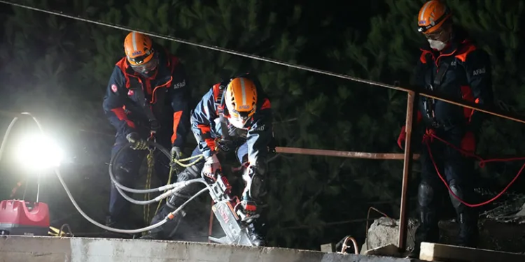 Bursa AFAD Arama ve Kurtarma Birliği’nin ulusal akreditasyon sınavı başarıyla tamamlandı