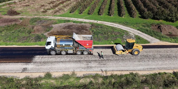 Büyükşehir, 6 mahallede yolları yeniliyor