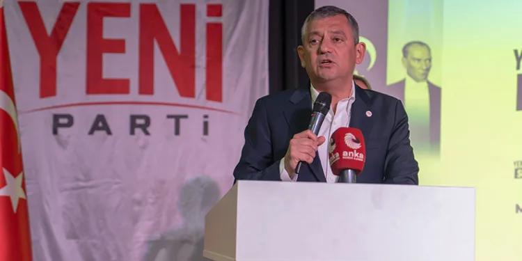 Özgür Özel’den Besim Dutlulu’nun ‘parti değiştireceği’ iddialarına sert tepki