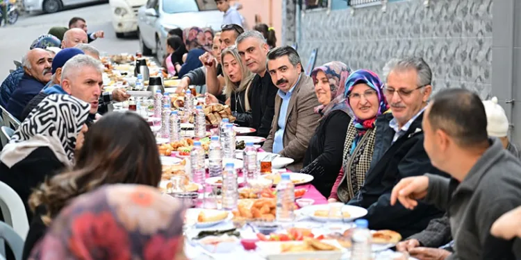 Yıldırım’da gönül sofrasını kadınlar kurdu