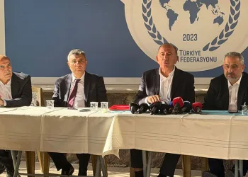 Gürsel Tekin: “Cumhuriyet Halk Partisi elbette zor bir dönem geçiriyor”