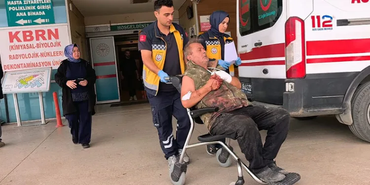 Bursa’da elini motorlu testereye kaptıran 61 yaşındaki adam yaralandı