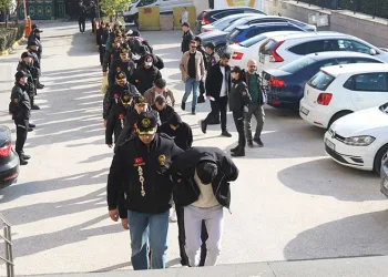 Eskişehir merkezli fuhuş operasyonunda 18 şüpheli tutuklandı