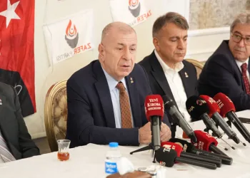Ümit Özdağ’dan ekonomi ve fon soruşturması açıklamaları