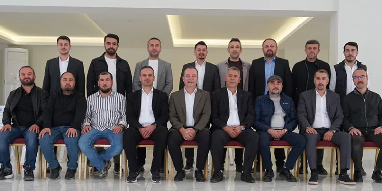 Büyükorhanspor’da Ali Erdem dönemi başladı