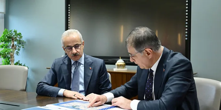 Bakan Uraloğlu, Cemil Tugay ile görüştü
