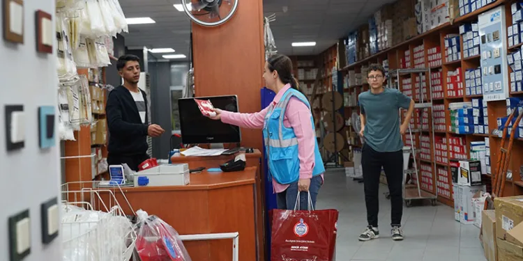 Orhangazi’de Cumhuriyet Coşkusu Sokaklara Taşındı