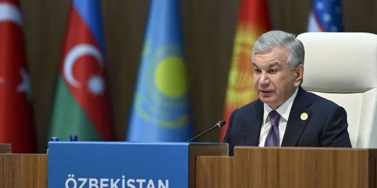 Mirziyoyev: Stratejik hedeflerimiz etrafında daha da kenetlenmeliyiz