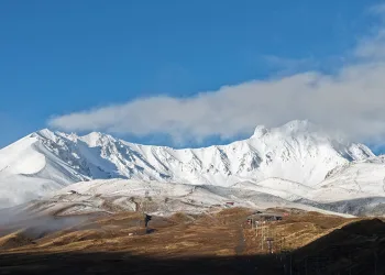 Erciyes’e kar yağdı, güzel görüntüler ortaya çıktı