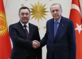Erdoğan, Kırgızistan Cumhurbaşkanı Caparov ile bir araya geldi