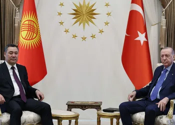 Cumhurbaşkanı Erdoğan, Kırgızistan Cumhurbaşkanı Sadır Caparov’la bir araya geldi