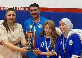 BTÜ’lü genç sporcu Berfin Sönmez hayatını kaybetti