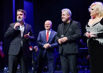 Alaturka’nın Yıldızları’ Bursa’da sahne aldı