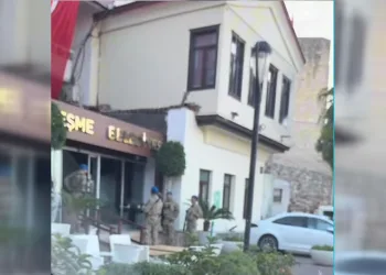 Çeşme Belediyesi’ne operasyon: Başkan yardımcısı dahil 11 gözaltı