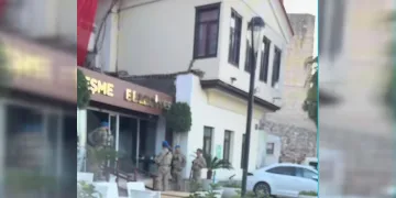 Çeşme Belediyesi’ne operasyon: Başkan yardımcısı dahil 11 gözaltı