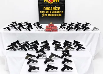 Silah imalathanesine operasyon: 3 gözaltı
